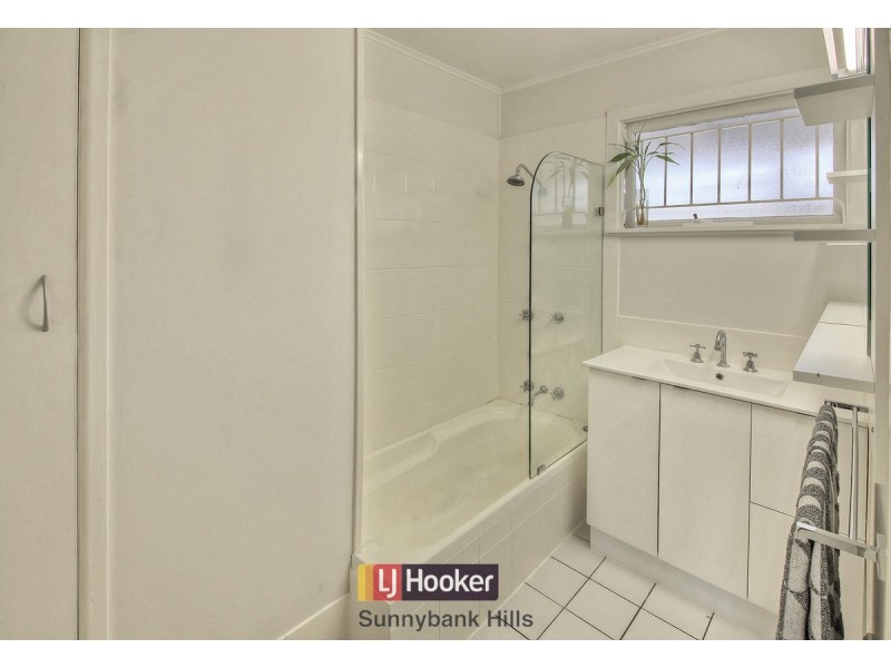 1 Talegalla Street, Wynnum West QLD 4178