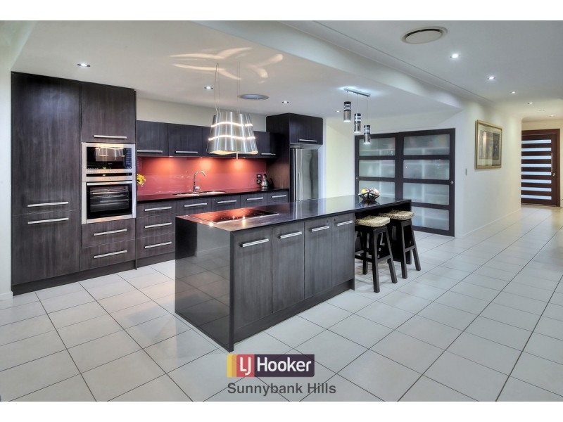 6 Bowers Street, Eight Mile Plains QLD 4113