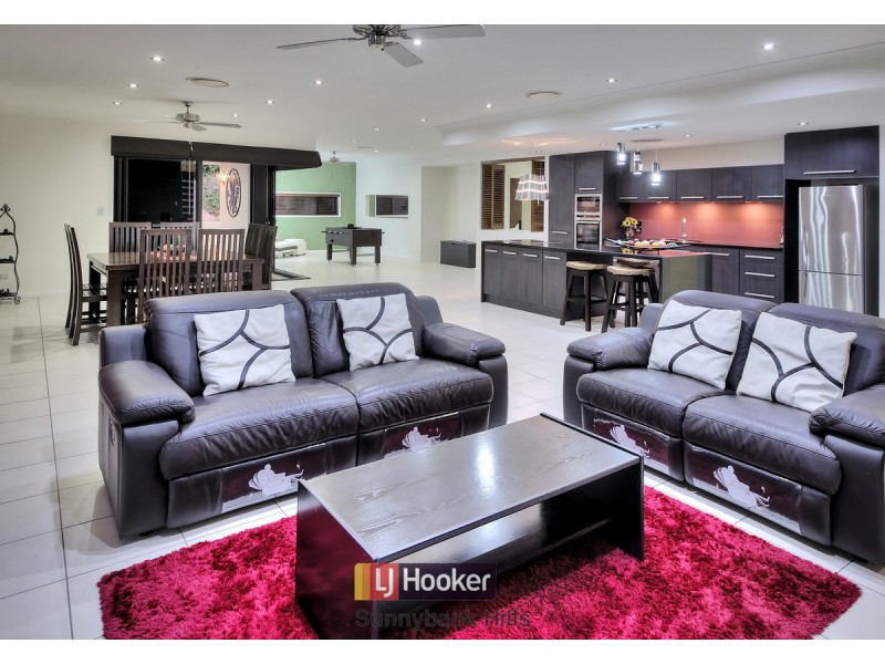 6 Bowers Street, Eight Mile Plains QLD 4113