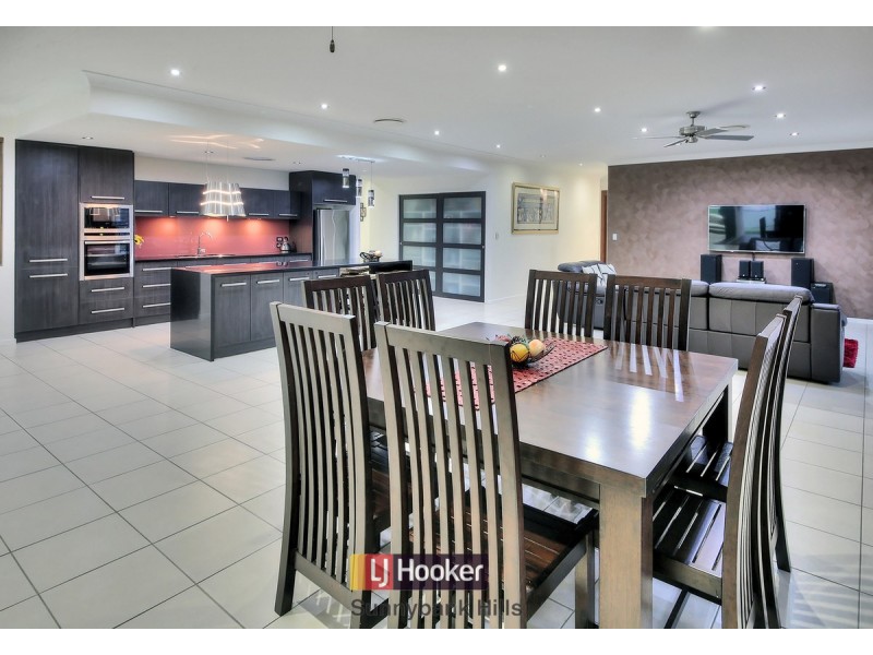 6 Bowers Street, Eight Mile Plains QLD 4113