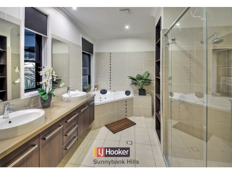 6 Bowers Street, Eight Mile Plains QLD 4113