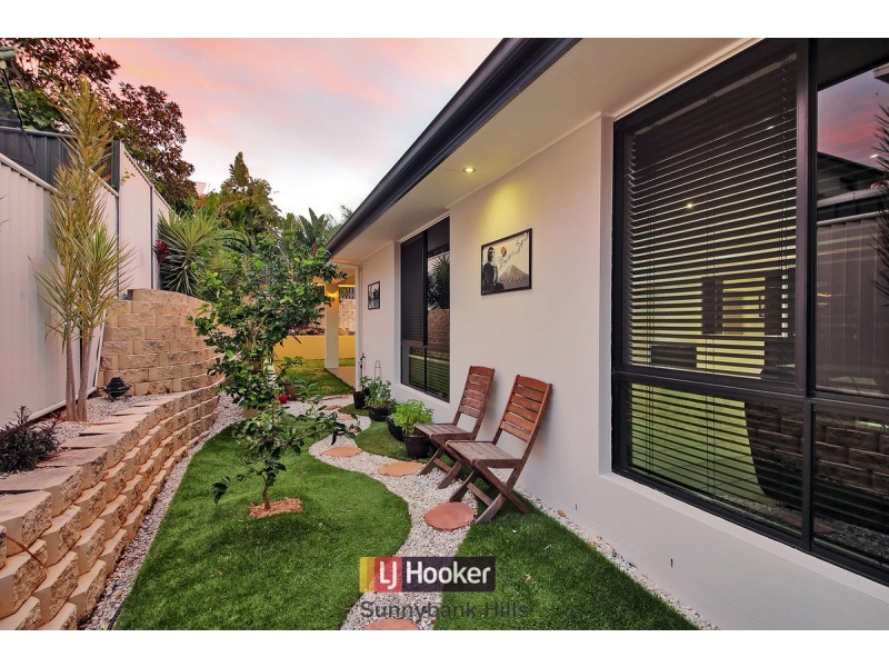 6 Bowers Street, Eight Mile Plains QLD 4113