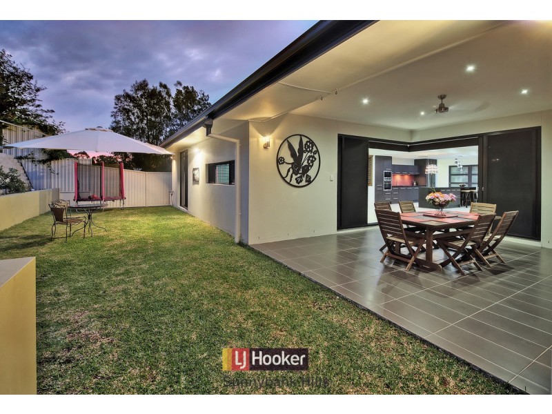 6 Bowers Street, Eight Mile Plains QLD 4113