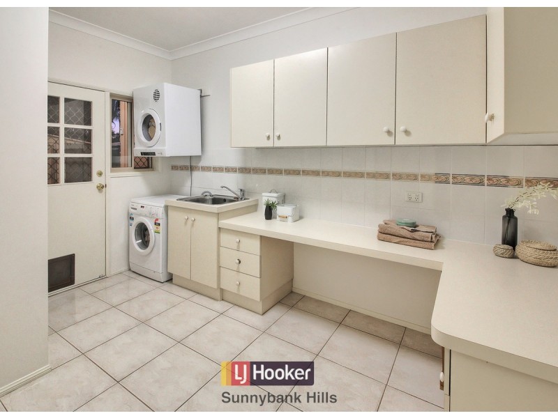 21 Ingluna Circuit, Eight Mile Plains QLD 4113