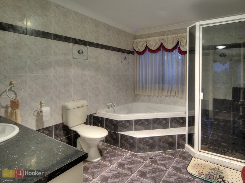 59 Azalea Crescent, Calamvale QLD 4116