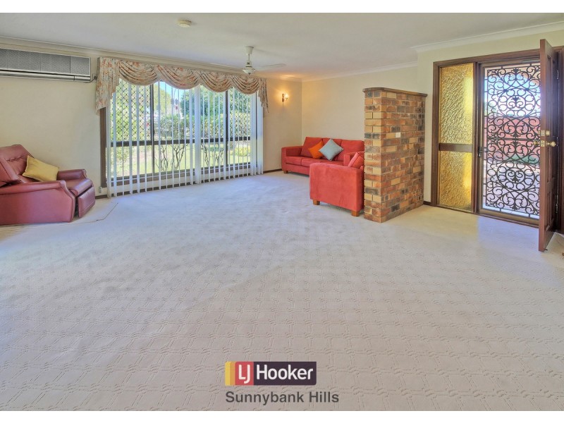156 Pinelands Road, Sunnybank Hills QLD 4109