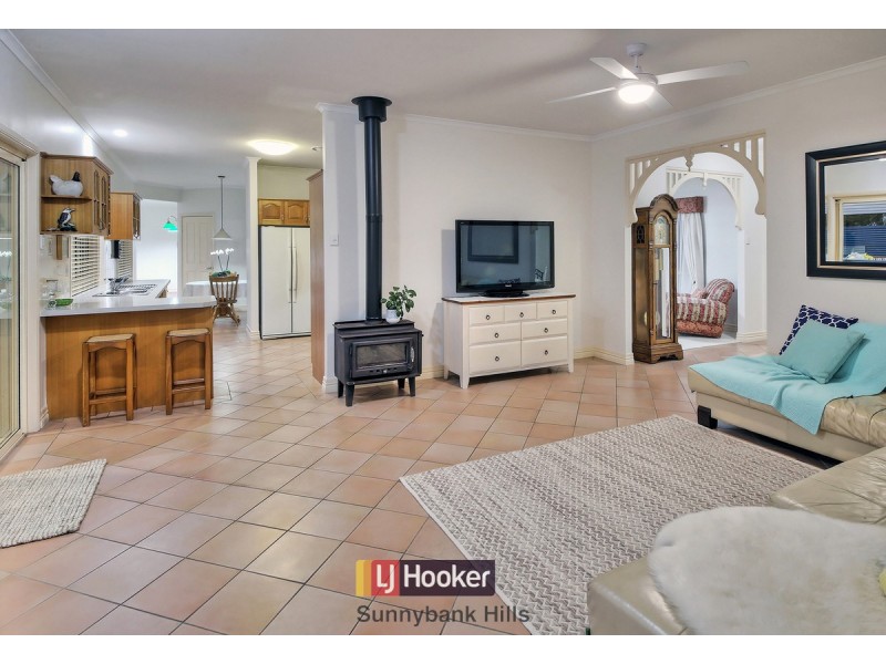 9 Gilgai Close, Parkinson QLD 4115