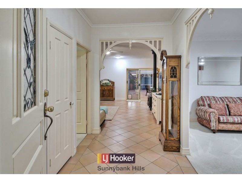 9 Gilgai Close, Parkinson QLD 4115