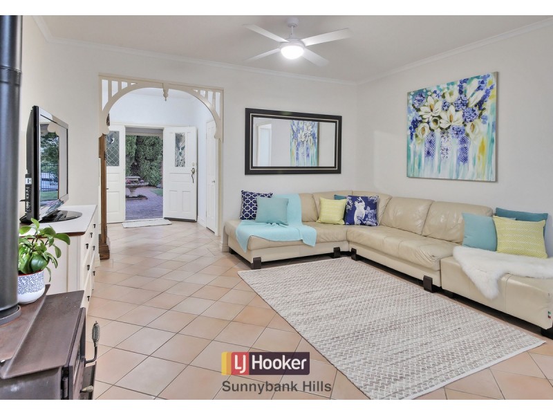 9 Gilgai Close, Parkinson QLD 4115