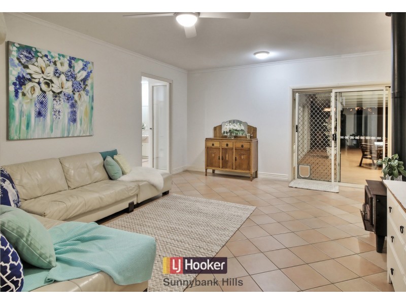 9 Gilgai Close, Parkinson QLD 4115