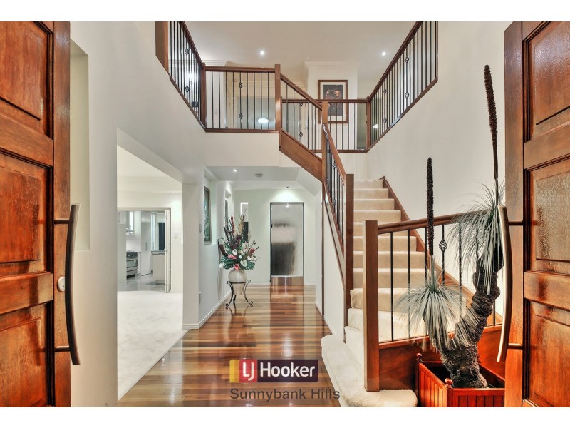 15 Willowleaf Close, Stretton QLD 4116