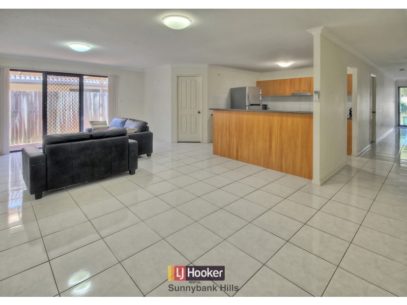22 Lillydale Place, Calamvale QLD 4116
