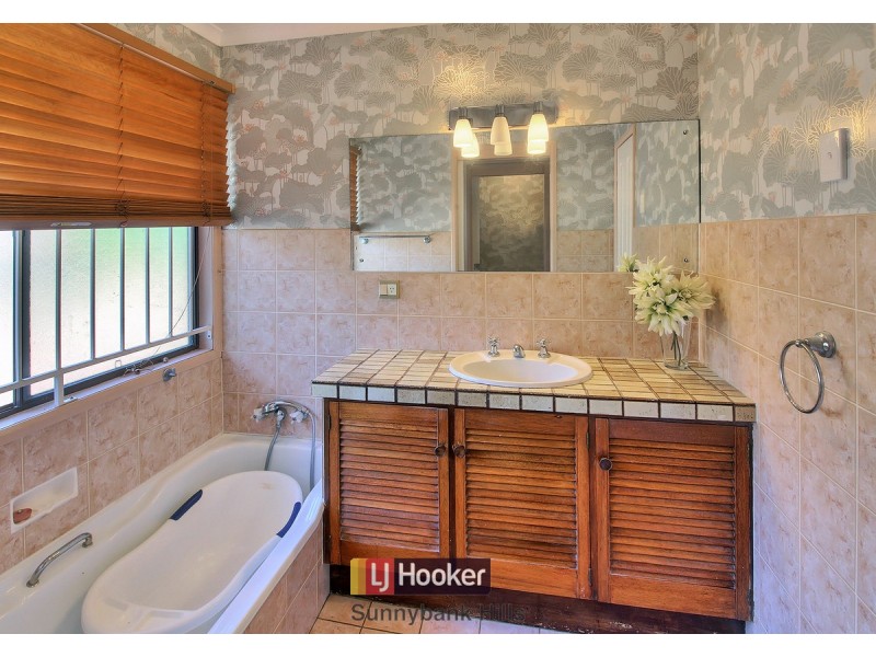 2 Ashdown Street, Sunnybank Hills QLD 4109