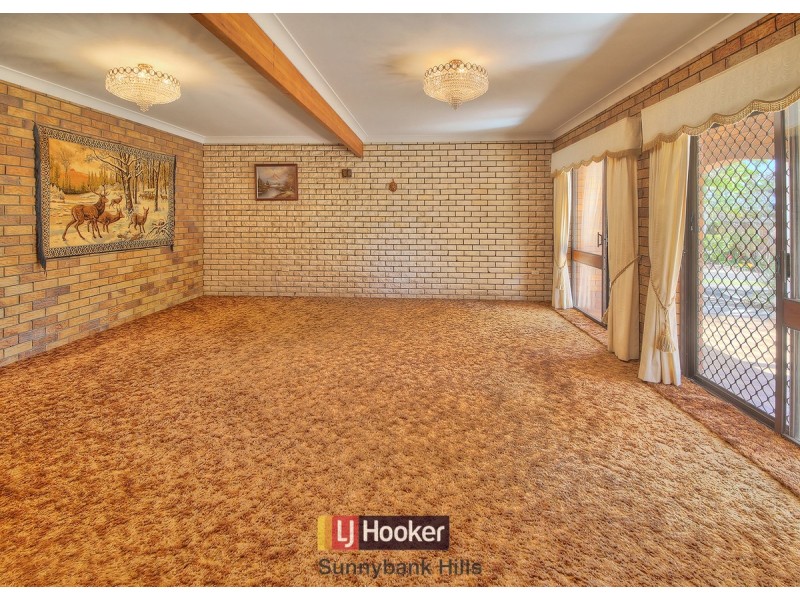 64 Chauvin Street, Robertson QLD 4109