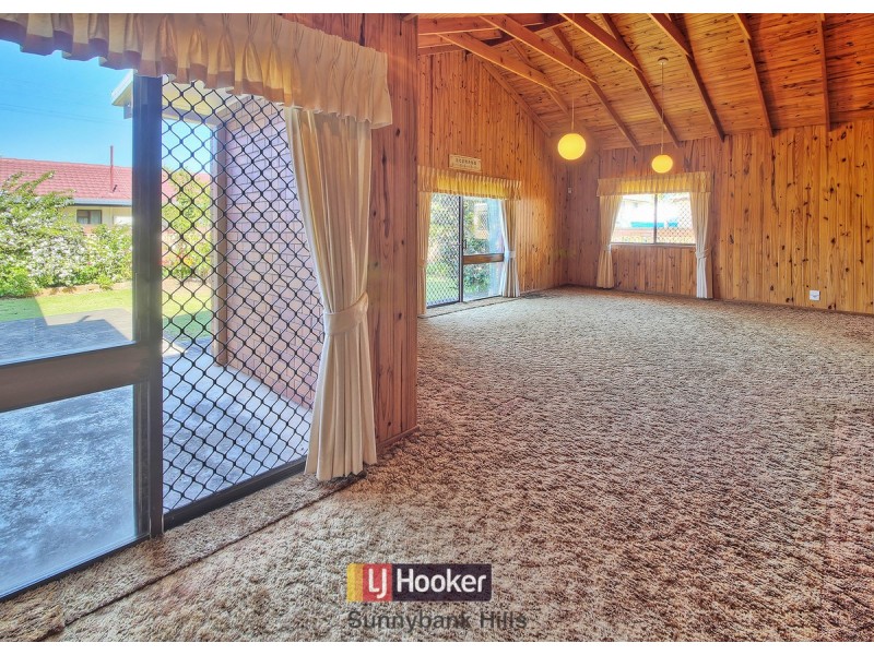 64 Chauvin Street, Robertson QLD 4109