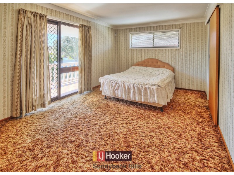 64 Chauvin Street, Robertson QLD 4109