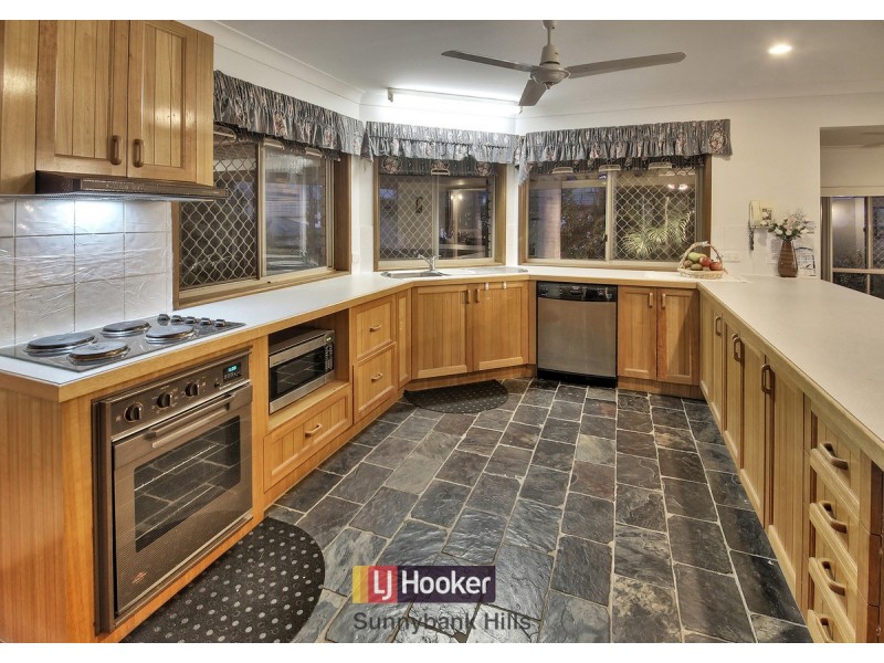 53 Gagarra Street, Eight Mile Plains QLD 4113