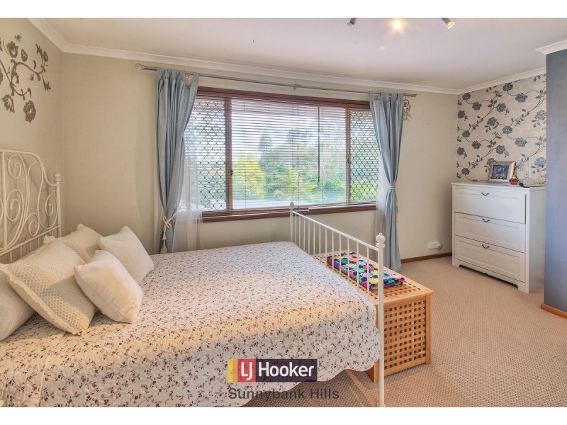 74 Casuarina Crescent, Calamvale QLD 4116