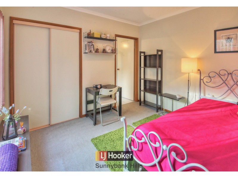 74 Casuarina Crescent, Calamvale QLD 4116