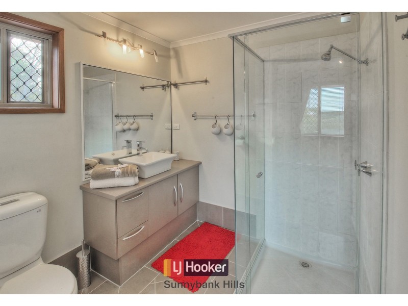 74 Casuarina Crescent, Calamvale QLD 4116