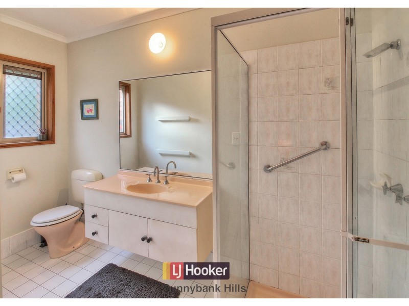 74 Casuarina Crescent, Calamvale QLD 4116