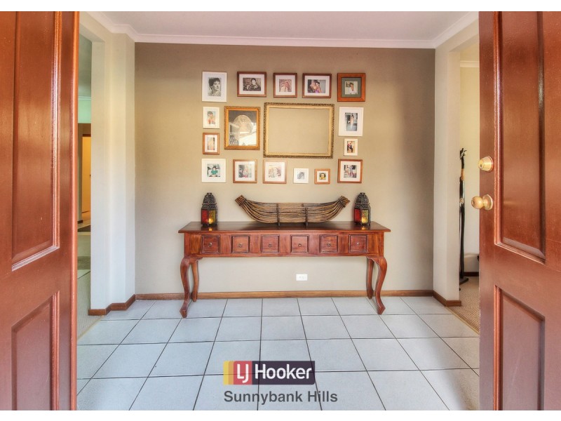 74 Casuarina Crescent, Calamvale QLD 4116