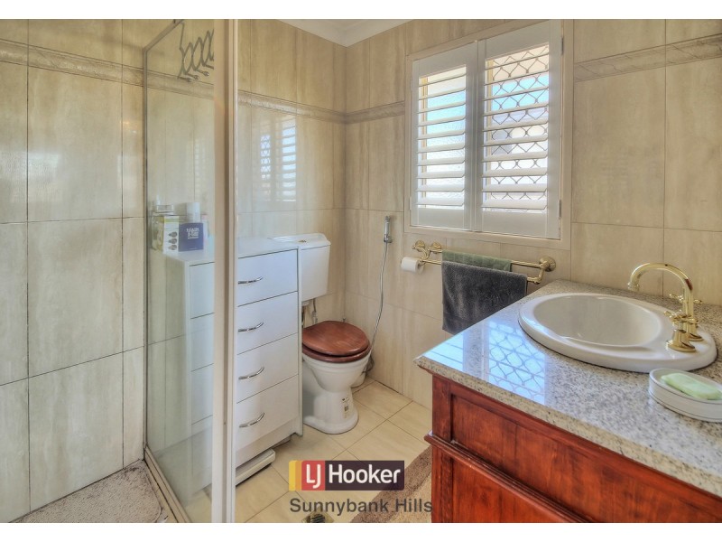 7 Young Place, Runcorn QLD 4113