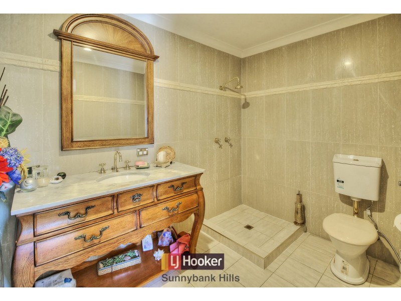 7 Young Place, Runcorn QLD 4113