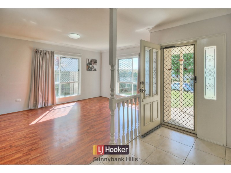 86 Candytuft Place, Calamvale QLD 4116
