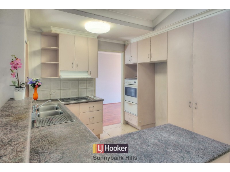 86 Candytuft Place, Calamvale QLD 4116
