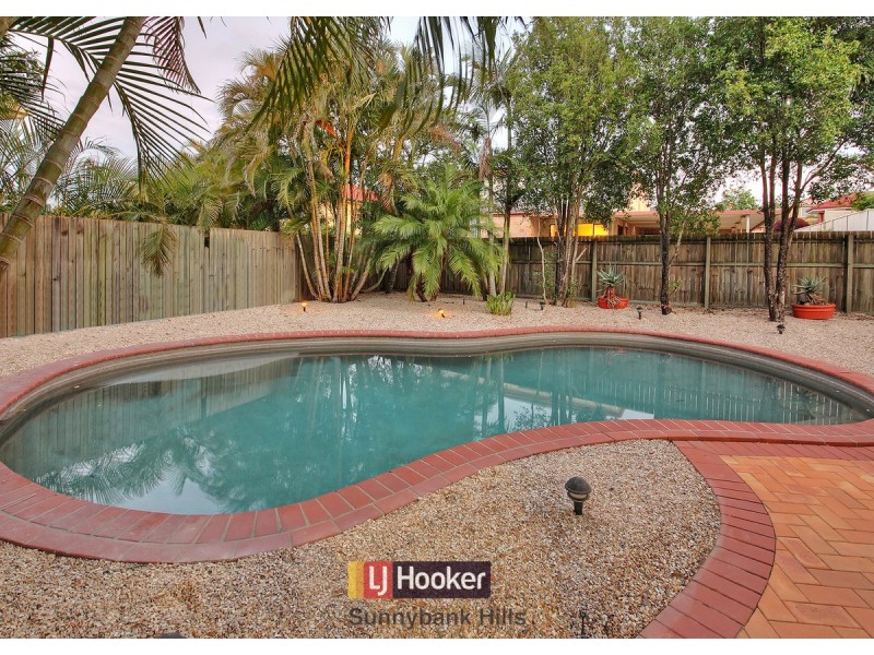 15 Lonsdale Close, Parkinson QLD 4115
