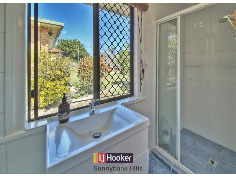 23 Joyce Street, Coopers Plains QLD 4108