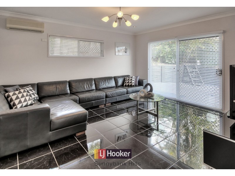 38 Raincliffe Place, Calamvale QLD 4116
