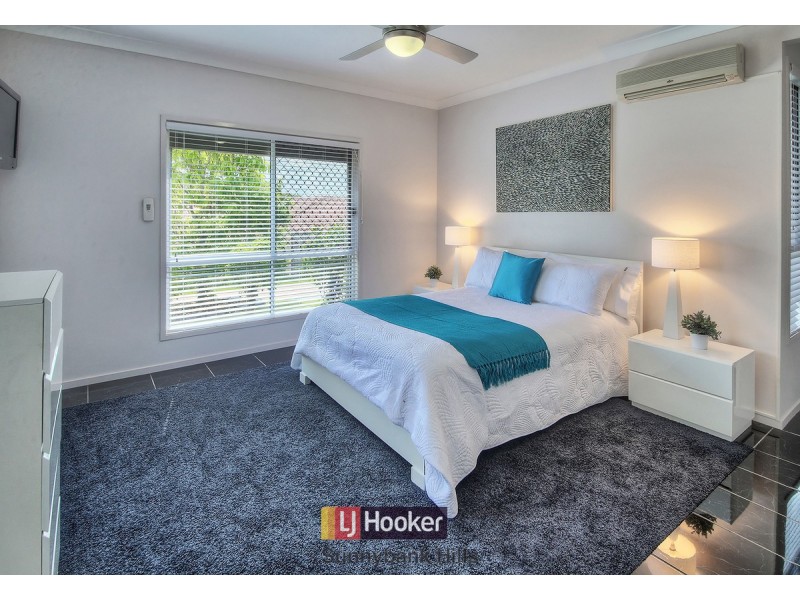 38 Raincliffe Place, Calamvale QLD 4116
