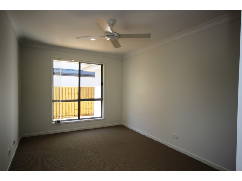 11 Dell Street, Rochedale QLD 4123