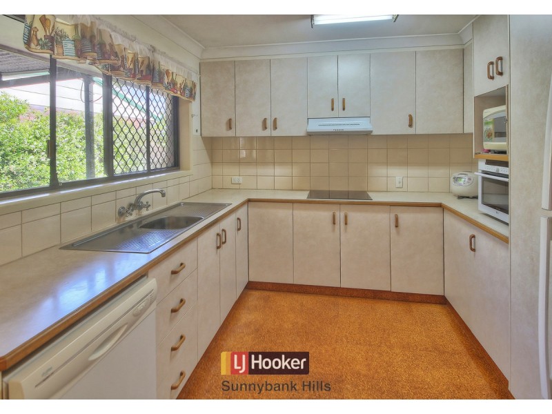 84 Ervatamia Street, Runcorn QLD 4113