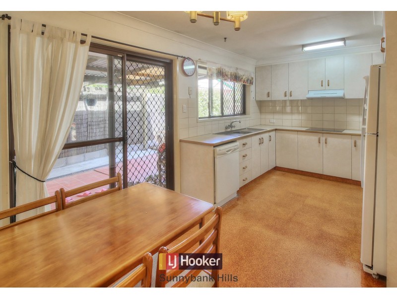 84 Ervatamia Street, Runcorn QLD 4113