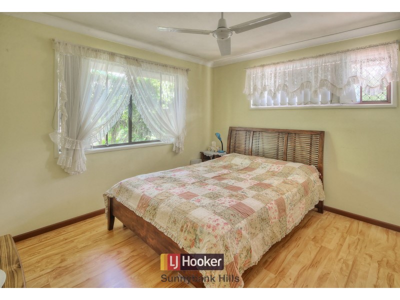 84 Ervatamia Street, Runcorn QLD 4113