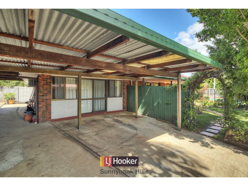 84 Ervatamia Street, Runcorn QLD 4113