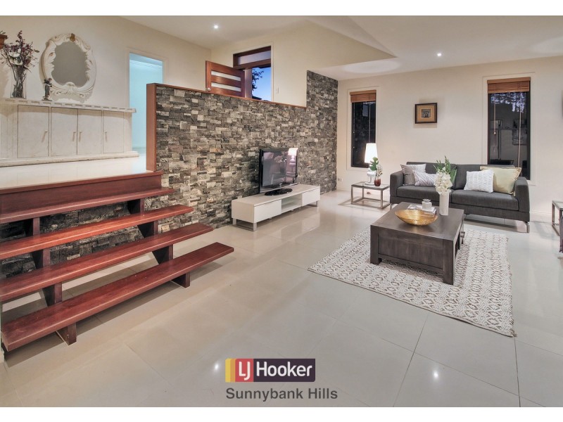 7 Avonlea Place, Eight Mile Plains QLD 4113