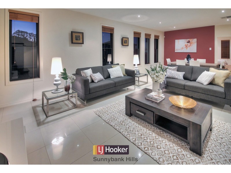 7 Avonlea Place, Eight Mile Plains QLD 4113