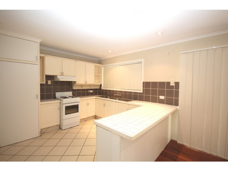 32 Sheridan Crescent, Shailer Park QLD 4128