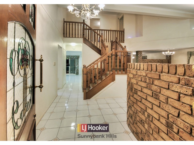 17 Golden Avenue, Calamvale QLD 4116