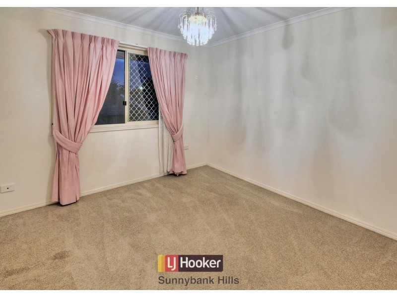 17 Golden Avenue, Calamvale QLD 4116