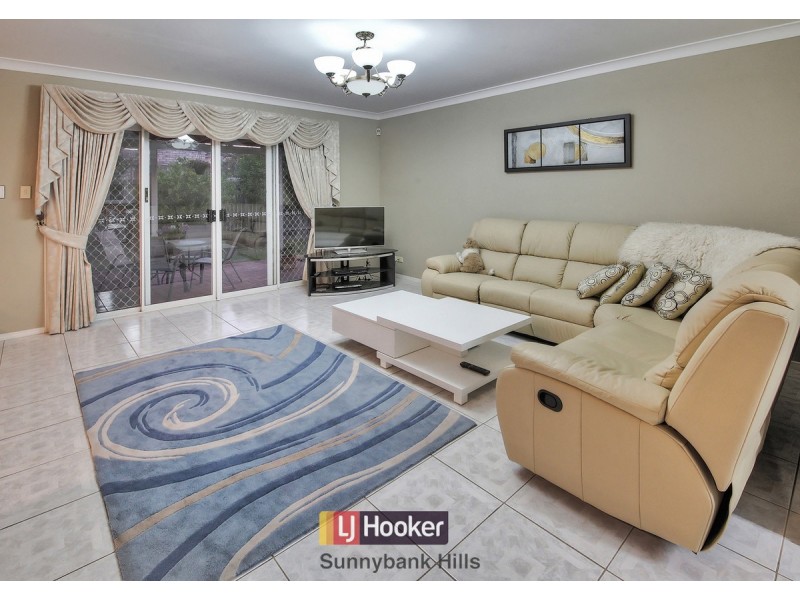 11 Poinciana Crescent, Stretton QLD 4116