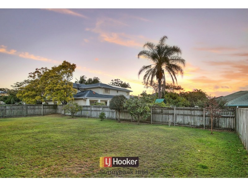 11 Poinciana Crescent, Stretton QLD 4116