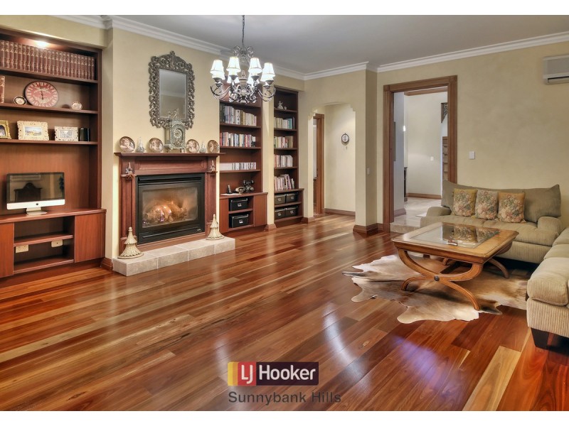 60 Dandelion Street, Eight Mile Plains QLD 4113