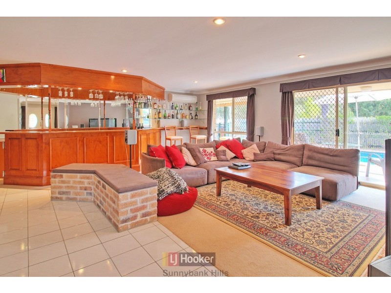 22 Golden Avenue, Calamvale QLD 4116