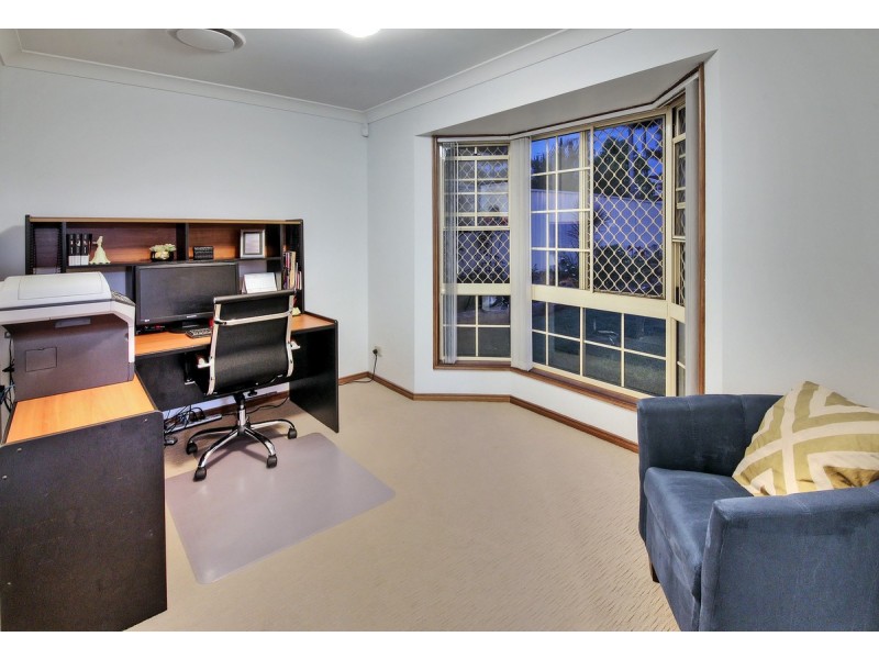 73 Bordeaux Street, Eight Mile Plains QLD 4113