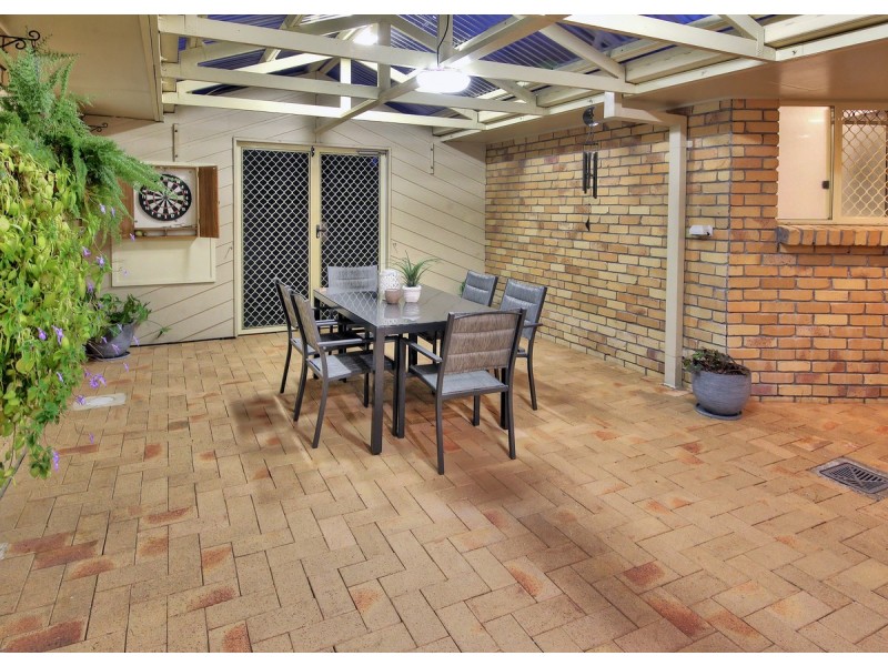 73 Bordeaux Street, Eight Mile Plains QLD 4113